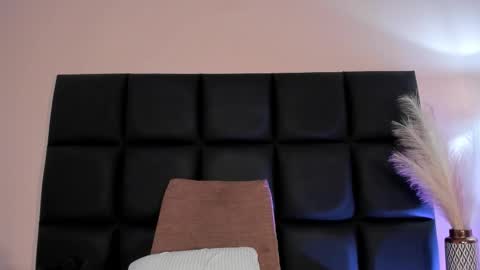 Celeste Quenn online show from 28, 2, 2026