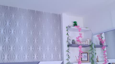 Snapshot of celine_lee chatting on 11, 11, 2025 Celine online show from 11, 11, 2025