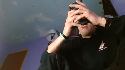 Snapshot of cguffey2284 chatting on 7, 1, 2025 cguffey2284 online show from 7, 1, 2025