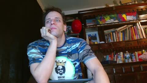 Snapshot of cguffey2284 chatting on 2, 3, 2025 cguffey2284 online show from 2, 3, 2025