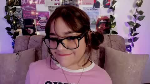 Snapshot of chaarlotte_1 chatting on 28, 4, 2026 charlotte online show from 28, 4, 2026