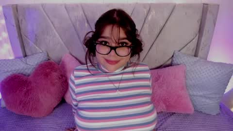 Snapshot of chaarlotte_1 chatting on 7, 5, 2026 charlotte online show from 7, 5, 2026