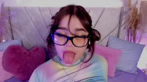 Snapshot of chaarlotte_1 chatting on 16, 5, 2026 charlotte online show from 16, 5, 2026