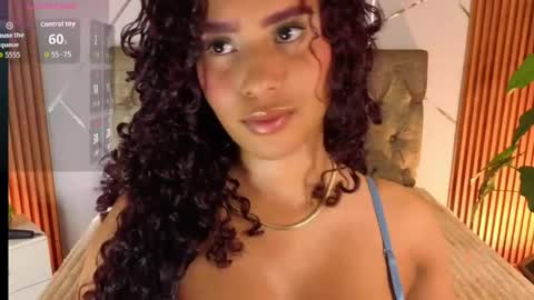 Snapshot of chaarlottee_69 chatting on 5, 6, 2026 CHAARLOTTEE online show from 5, 6, 2026