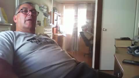 Snapshot of chalkstall chatting on 27, 2, 2026 Chalky online show from 27, 2, 2026