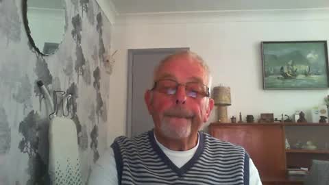 Snapshot of champers37 chatting on 4, 7, 2026 Champers online show from 4, 7, 2026
