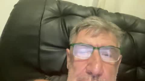 Snapshot of champsex305610 chatting on 3, 2, 2026 champsex305610 online show from 3, 2, 2026