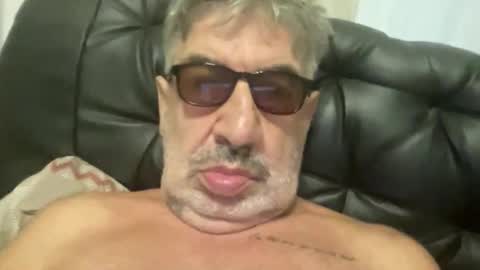 Snapshot of champsex305610 chatting on 12, 3, 2026 champsex305610 online show from 12, 3, 2026