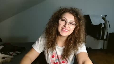 Stephanieblisss online show from 1, 1, 2025