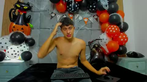 Chanellandmax online show from 30, 10, 2025