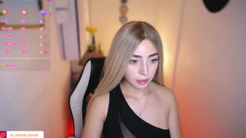 Snapshot of channel_blonde_a chatting on 11, 6, 2026 channel_blonde_a online show from 11, 6, 2026