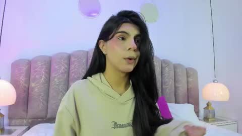 Snapshot of channel_sofia chatting on 10, 7, 2026 Channel Sofia online show from 10, 7, 2026