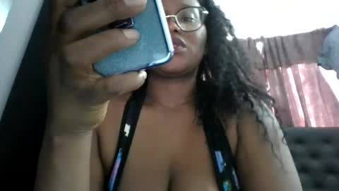 Snapshot of chantal99 chatting on 10, 5, 2026 chantal99 online show from 10, 5, 2026