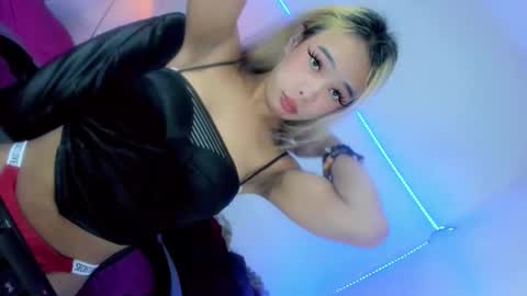 Snapshot of chantal_fuck chatting on 29, 3, 2026 chantal_fuck online show from 29, 3, 2026