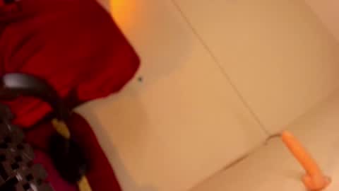 Snapshot of chantal_fuck chatting on 13, 5, 2026 chantal_fuck online show from 13, 5, 2026