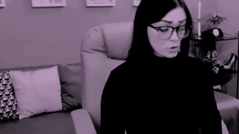 The Queen online show from 30, 10, 2025