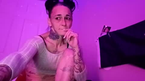 chaoticluvbug777 online show from 18, 1, 2026