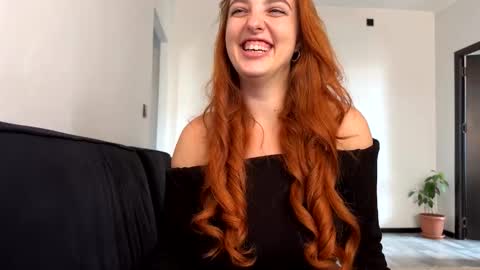 Snapshot of chaptertoo chatting on 20, 9, 2025 SofiLiam online show from 20, 9, 2025