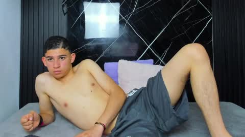 Snapshot of charleynova chatting on 21, 4, 2026 charleynova online show from 21, 4, 2026