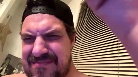 charlie371403 online show from 7, 11, 2025