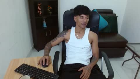 Snapshot of charlie_oconnor chatting on 19, 12, 2024 Charlie oconnor online show from 19, 12, 2024