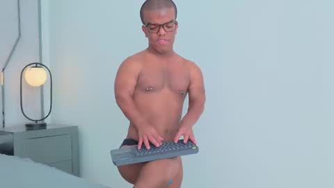 Snapshot of charlie_walkerr chatting on 19, 6, 2026 charlie_walkerr online show from 19, 6, 2026