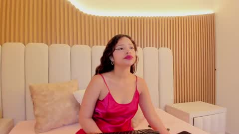 Snapshot of charlotaura chatting on 23, 5, 2026 charlotaura online show from 23, 5, 2026