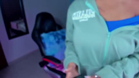 Charlotte  online show from 18, 3, 2026