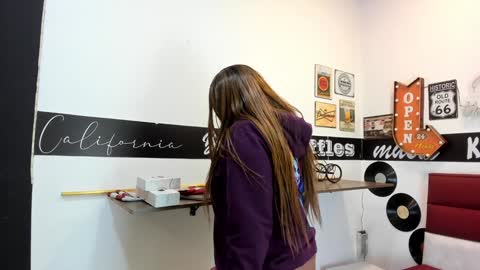 Snapshot of charlotte_brown_1 chatting on 19, 12, 2024 CHARLOTTE BROWN online show from 19, 12, 2024