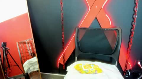 Snapshot of charlotte_brown_1 chatting on 18, 11, 2025 CHARLOTTE BROWN online show from 18, 11, 2025