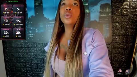 Snapshot of charlotte_brown_1 chatting on 22, 11, 2025 CHARLOTTE BROWN online show from 22, 11, 2025