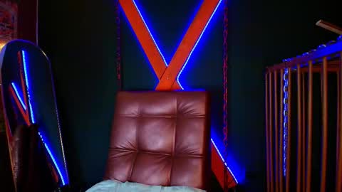 Snapshot of charlotte_brown_1 chatting on 2, 12, 2025 CHARLOTTE BROWN online show from 2, 12, 2025