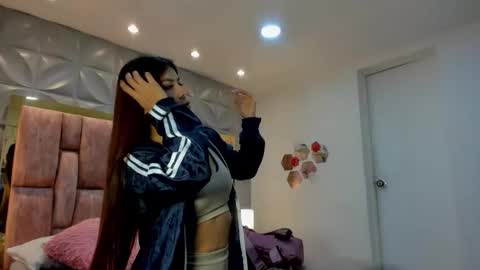 Charlotte Icee online show from 8, 2, 2026