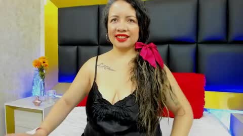 Snapshot of charlotte_monnroe chatting on 4, 6, 2026 charlotte_monnroe online show from 4, 6, 2026