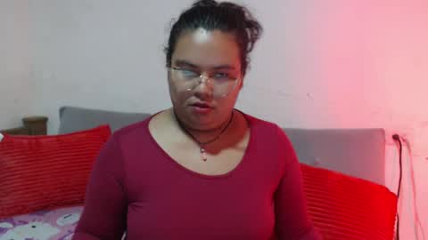 Snapshot of charlotte_rot chatting on 4, 10, 2025 charlotte_rot online show from 4, 10, 2025