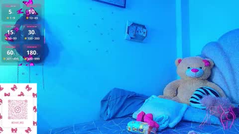 charlotte_walker1 online show from 10, 1, 2026