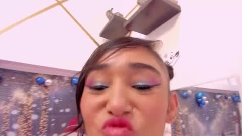 Charlotte  online show from 16, 12, 2025