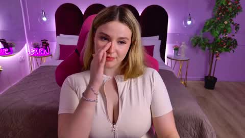 Snapshot of charlotteatwood chatting on 22, 5, 2026 charlotteatwood online show from 22, 5, 2026