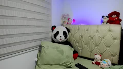 charlottee07 online show from 5, 2, 2026