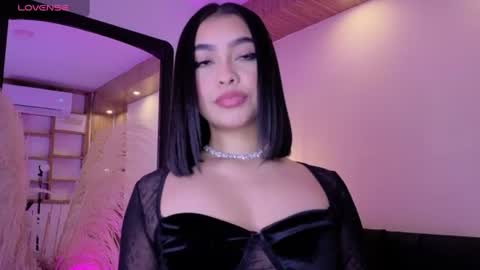 Snapshot of charlotteg18 chatting on 31, 7, 2026 Charlote online show from 31, 7, 2026