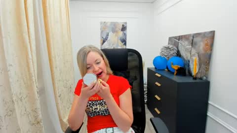 Snapshot of charlottekerti chatting on 31, 5, 2026 Charlotte online show from 31, 5, 2026