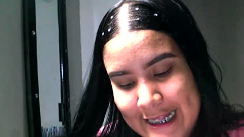 charlottequeen_21 online show from 17, 6, 2026