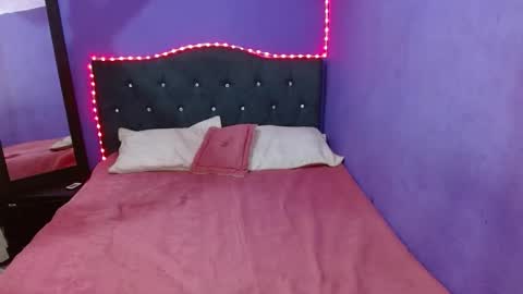 Snapshot of charlotteturners chatting on 17, 12, 2024 VALERIA online show from 17, 12, 2024