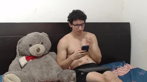   online show from 25, 12, 2024