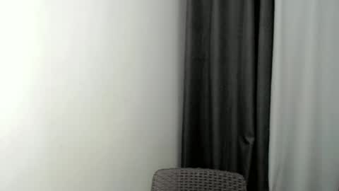 Snapshot of charm_fuckdoll8 chatting on 12, 9, 2025 charm_fuckdoll8 online show from 12, 9, 2025