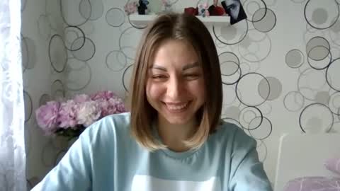 Snapshot of charming__chick chatting on 22, 6, 2026 charming__chick online show from 22, 6, 2026