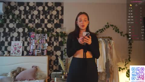 Snapshot of charming_daisy chatting on 18, 9, 2025 my fansly Charming daisy My Wishlist for new toys online show from 18, 9, 2025