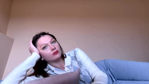 Snapshot of charmingkatie chatting on 30, 10, 2025 katie online show from 30, 10, 2025