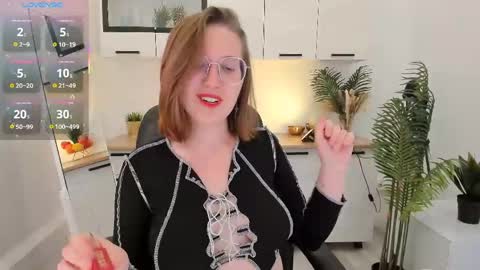 Snapshot of charmygrace chatting on 24, 4, 2026 Grace online show from 24, 4, 2026