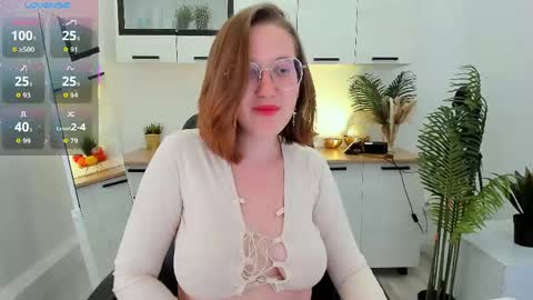 Snapshot of charmygrace chatting on 25, 4, 2026 Grace online show from 25, 4, 2026